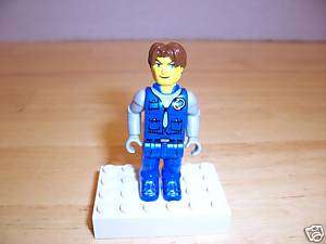 LEGO   Jack Stone w/ blue vest/brown hair   NEW  