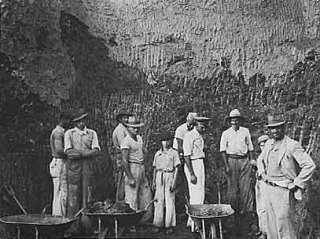 Mining topaz near Ouro Pr๊to, 1938. Photo Edward Swoboda