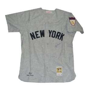  Autographed Yogi Berra NY Yankees grey Mitchell and Ness 