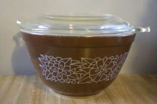 Pyrex Woodland Brown Nesting Bowl 401 with Lid  